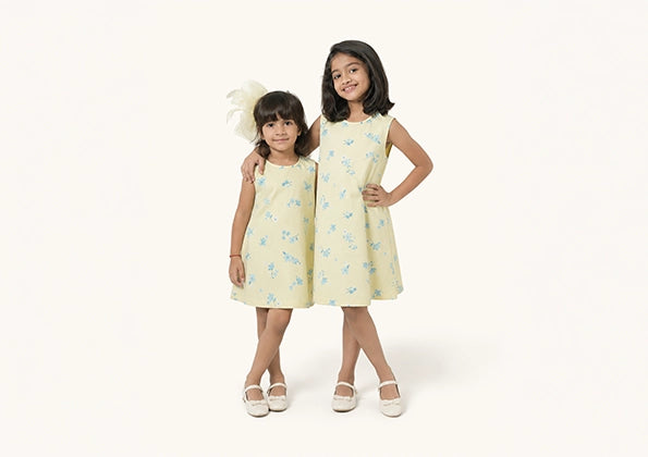 Twin the Style with Your Sister 