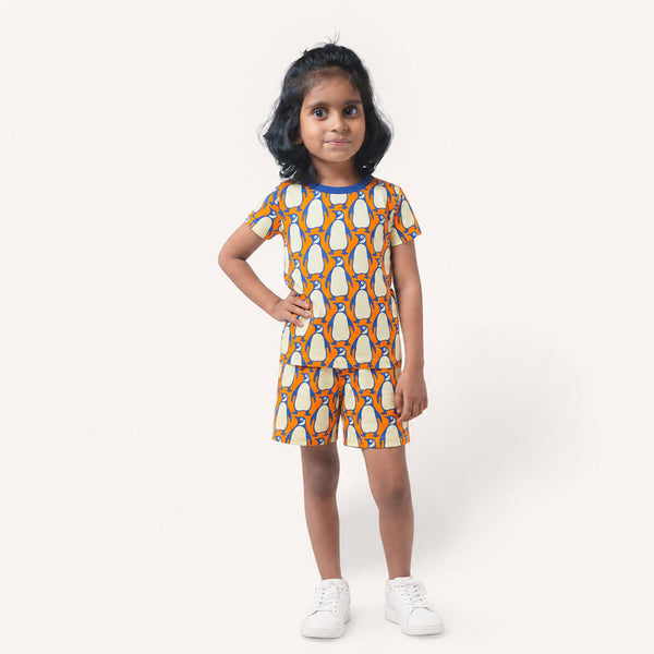 Girl's Penguin print night set