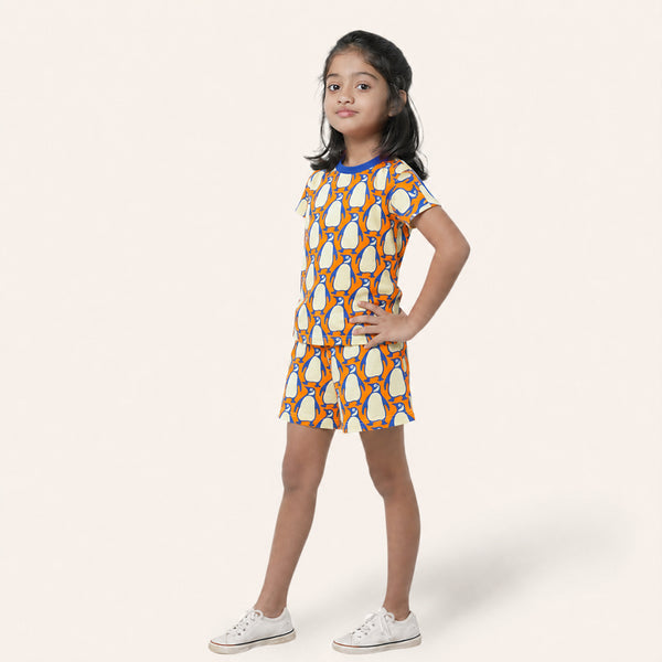 Girl's Penguin print night set